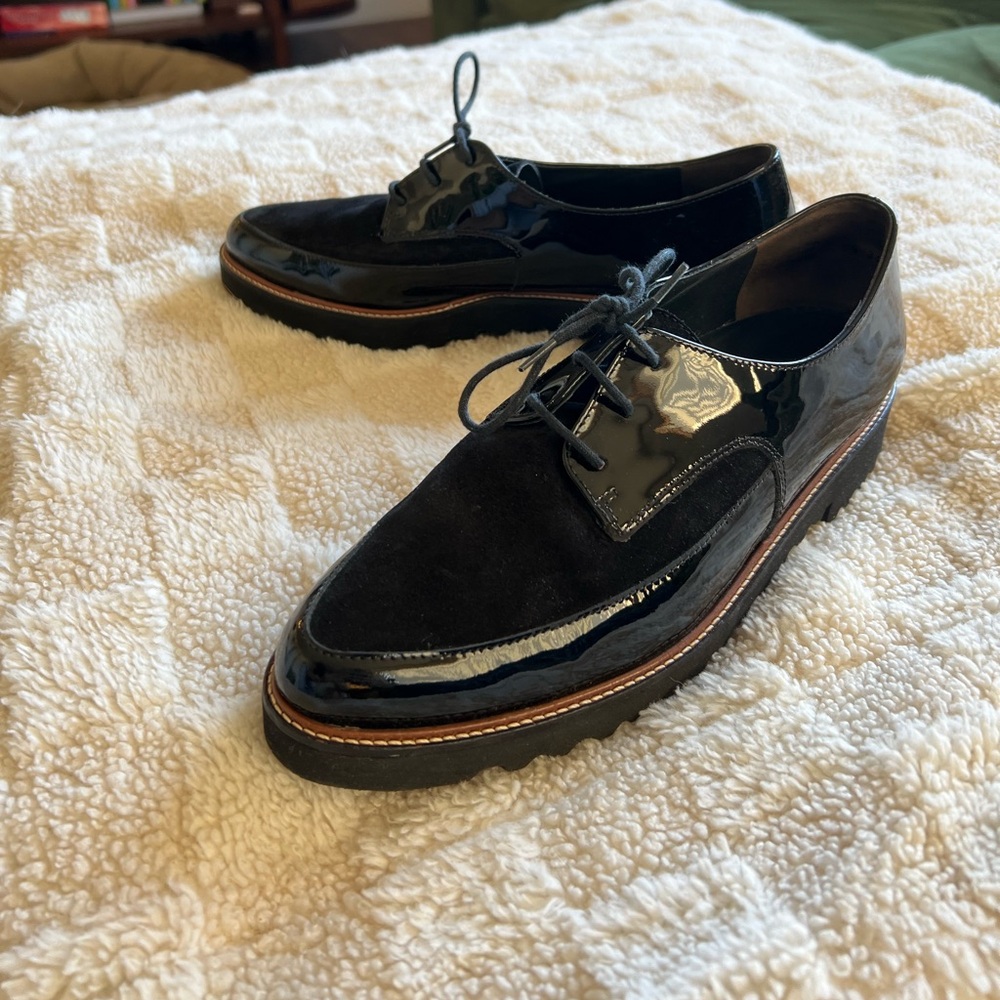 Brand new- never worn Paul green shoes